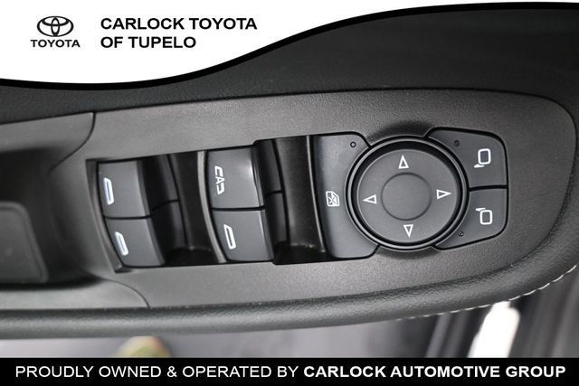 Used 2023 Buick Encore GX Essence w/ Experience Buick Package FWD image 19