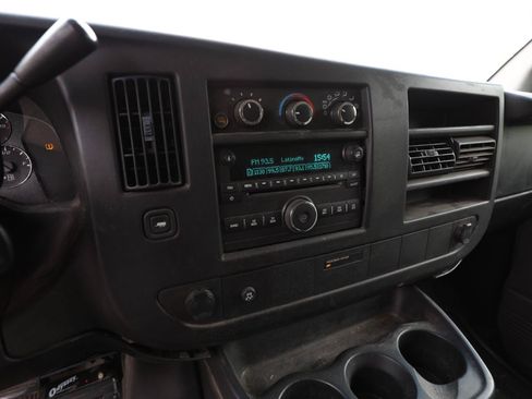 Used 2008 GMC Savana 1500 AWD Passenger w/ LT Preferred Equipment Group image 17