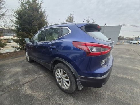 Used 2020 Nissan Rogue Sport SV image 5