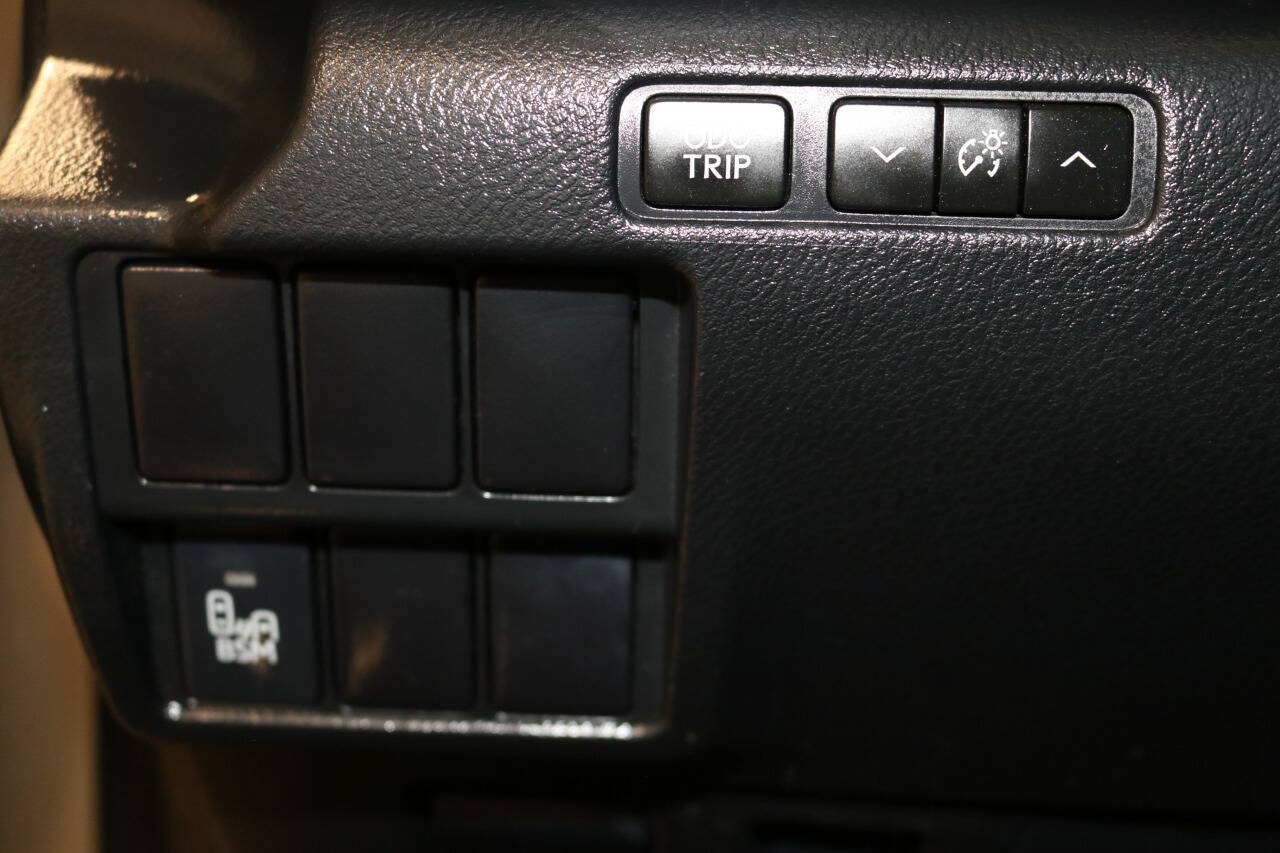 Used 2016 Lexus IS 200t w/ Navigation System Package RWD image 47