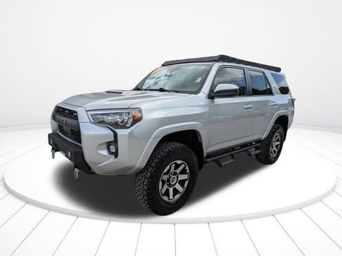 Used 2022 Toyota 4Runner TRD Off-Road AWD/4WD image 8