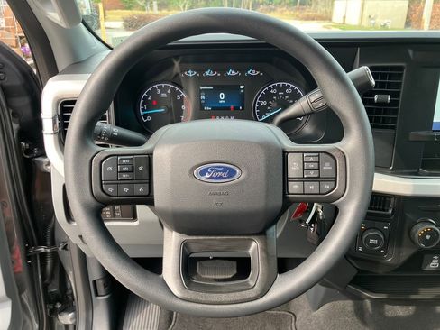 New 2026 Ford F250 XL image 17