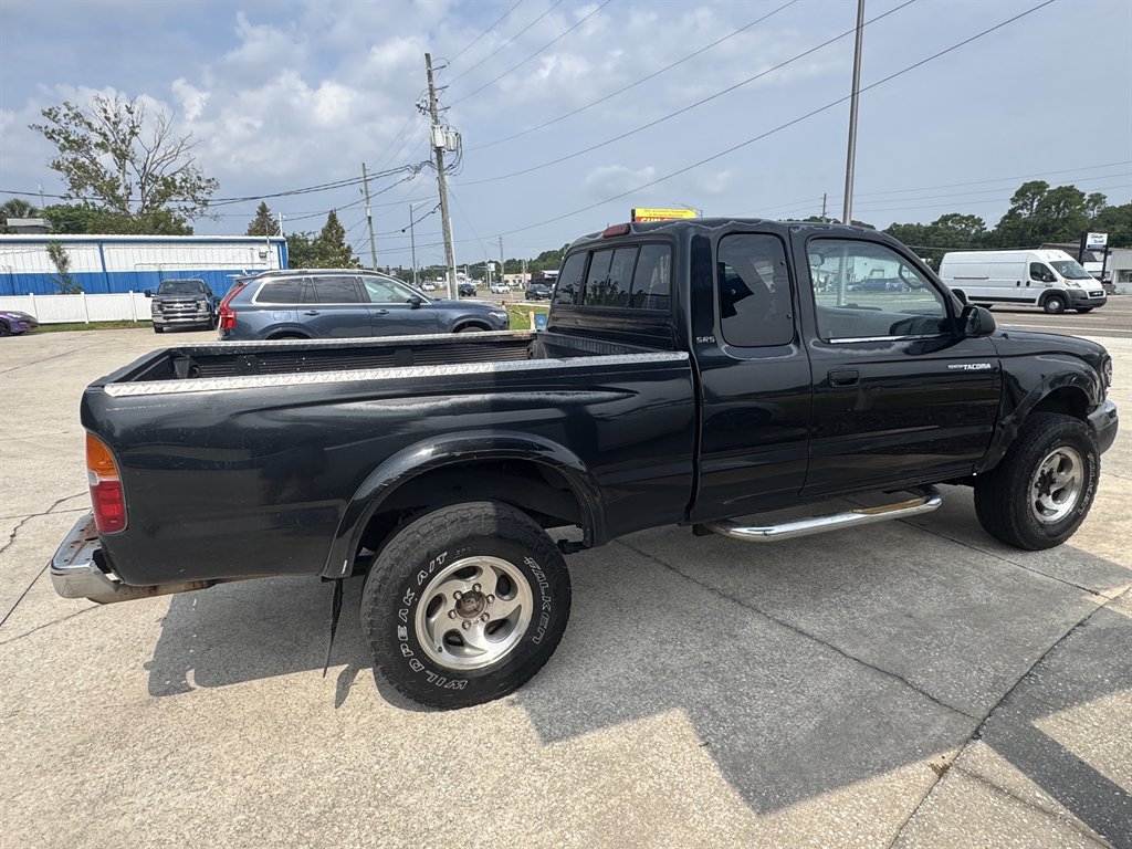 Used 2000 Toyota Tacoma PreRunner RWD image 5