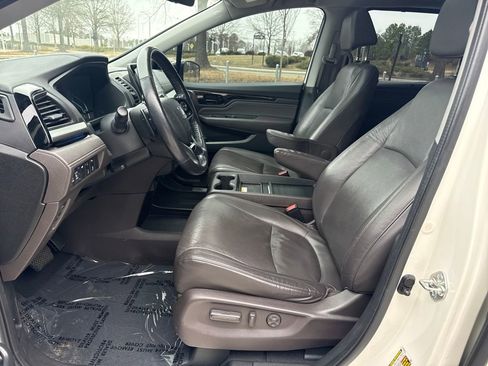 Used 2018 Honda Odyssey Elite image 13