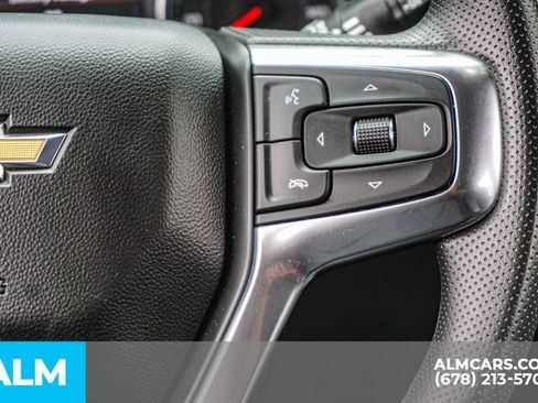 Used 2025 Chevrolet Blazer LT FWD image 29