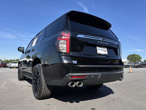 Used 2023 Chevrolet Tahoe Premier AWD/4WD image 8