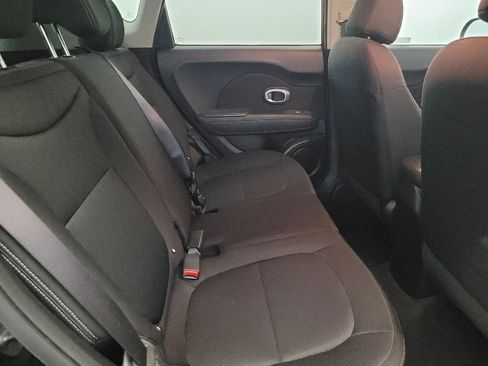 Used 2019 Kia Soul image 19