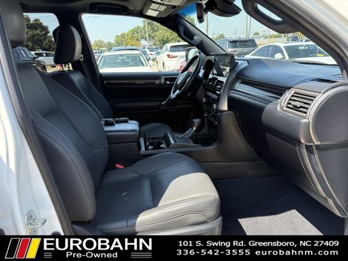 Used 2023 Lexus GX 460 Premium image 16