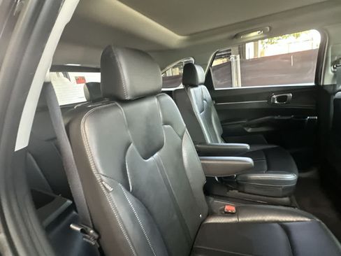 Used 2024 Kia Sorento EX w/ Panoramic Sunroof Package FWD image 26