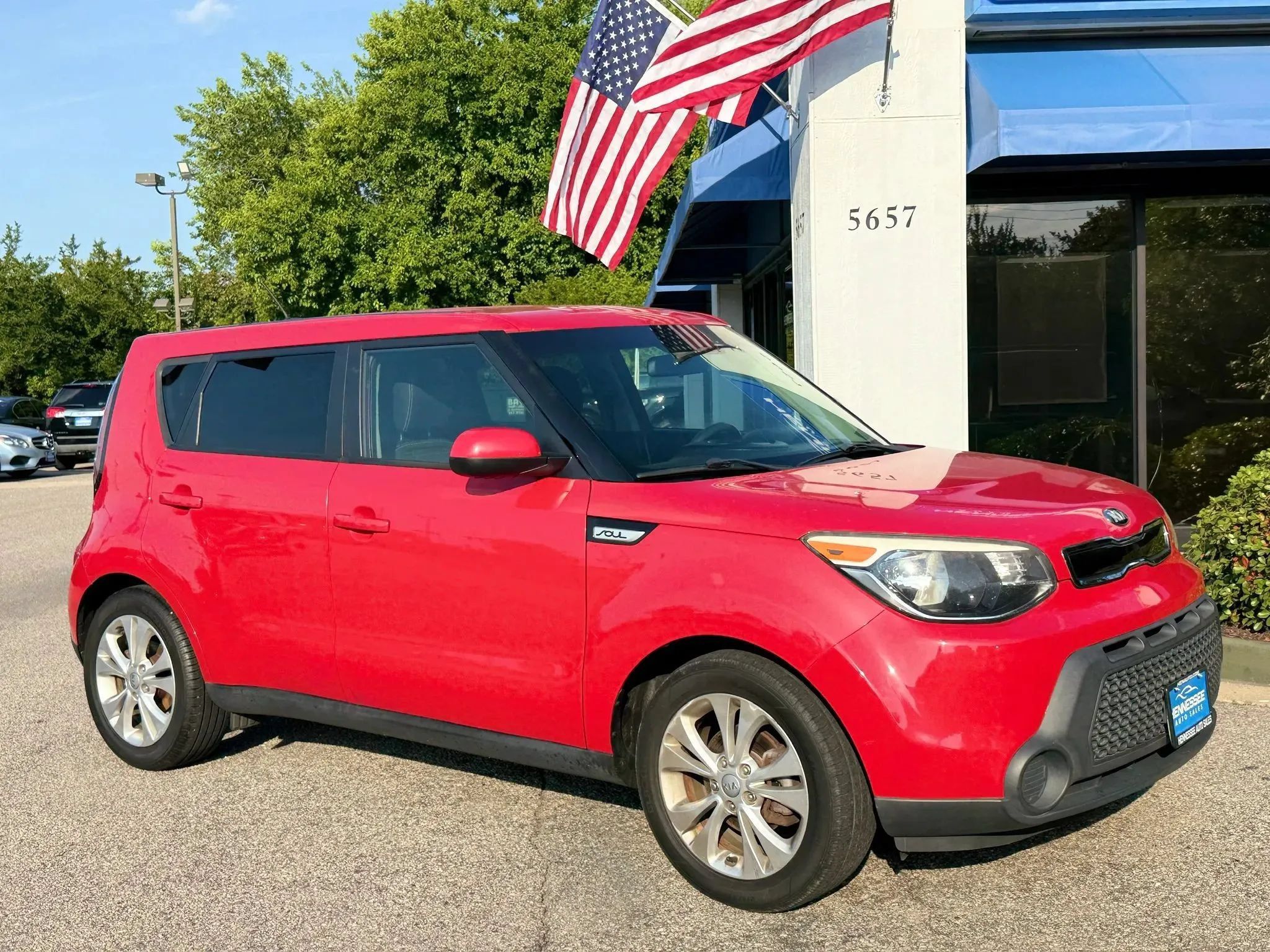 Used 2015 Kia Soul + FWD image 1
