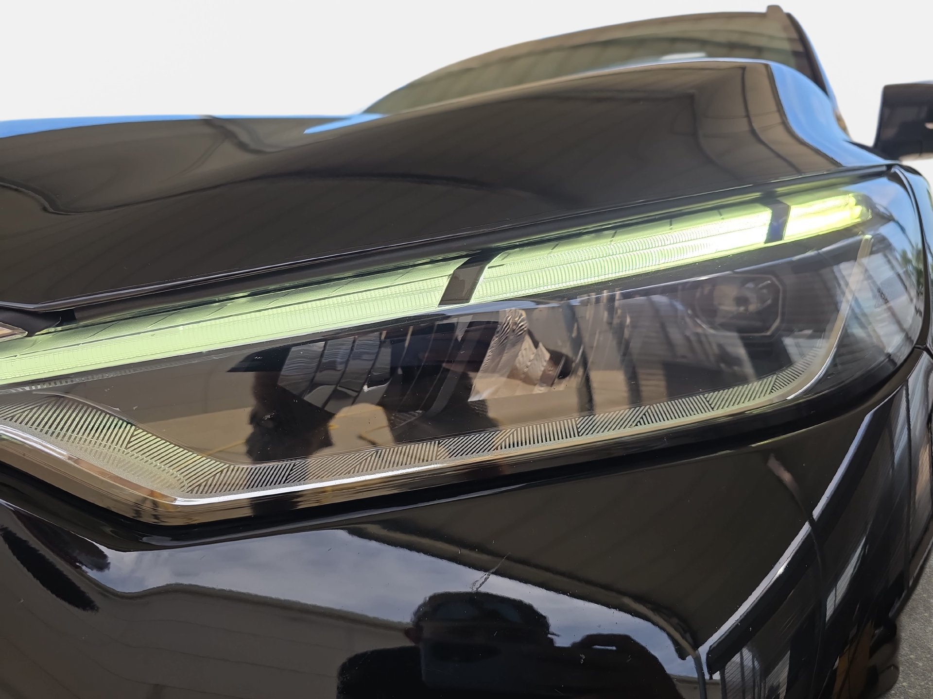 Certified 2024 INFINITI QX60 Luxe w/ Performance Audio Package FWD image 30