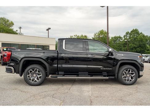 New 2026 GMC Sierra 1500 SLT w/ SLT Premium Plus Package AWD/4WD image 9