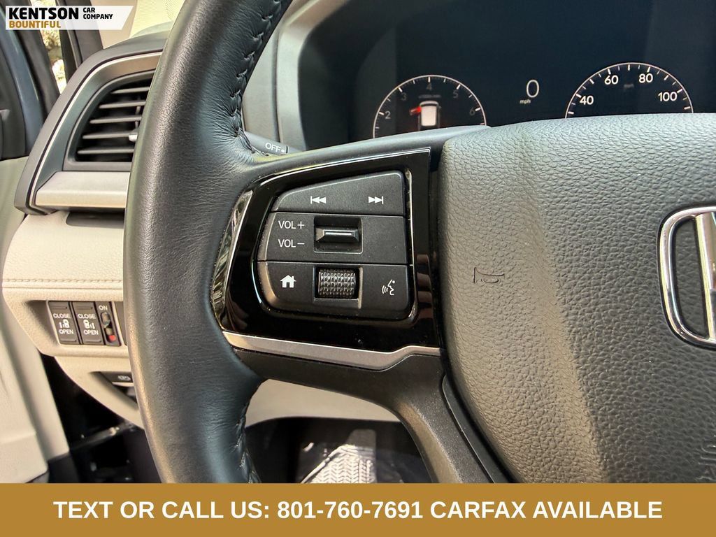 Used 2025 Honda Odyssey EX-L image 16