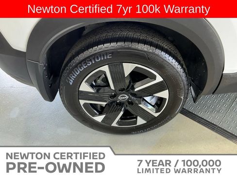 Used 2025 Nissan Kicks SR FWD image 41