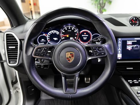 Used 2019 Porsche Cayenne S AWD/4WD image 16