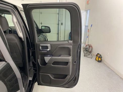 Used 2018 Chevrolet Silverado 1500 LT w/ All Star Edition AWD/4WD image 33