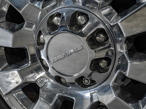 Used 2017 GMC Sierra 2500 Denali w/ Duramax Plus Package image 63