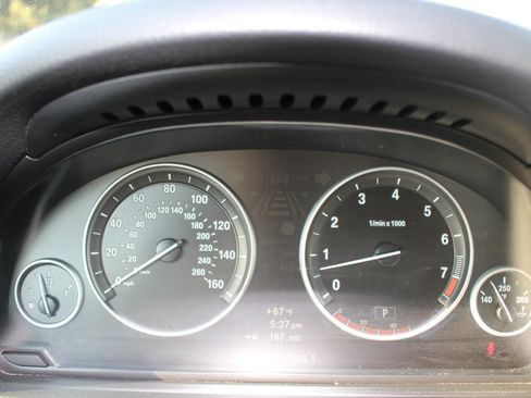 Used 2011 BMW 535i xDrive Sedan image 23