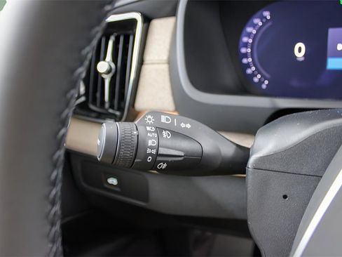 New 2026 Volvo XC90 B5 Plus image 20