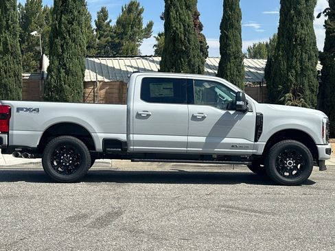 New 2026 Ford F250 XLT w/ XLT Premium Package AWD/4WD image 3