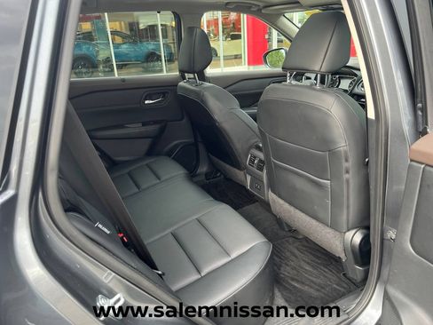 Used 2023 Nissan Rogue SV w/ SV Premium B Package AWD/4WD image 21