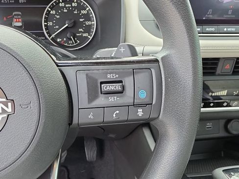 Certified 2023 Nissan Rogue SV FWD image 30