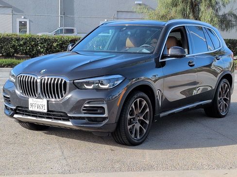 Certified 2023 BMW X5 xDrive40i w/ Premium Package image 5
