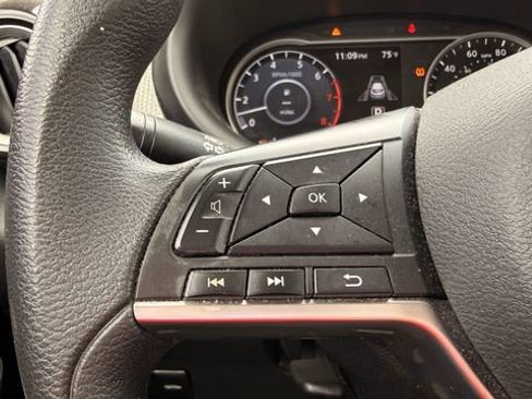 Used 2020 Nissan Kicks SV image 20