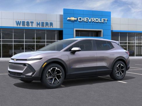 New 2026 Chevrolet Equinox EV LT image 2