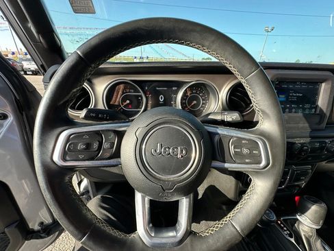 Used 2020 Jeep Gladiator Sport w/ Quick Order Package 24S AWD/4WD image 13