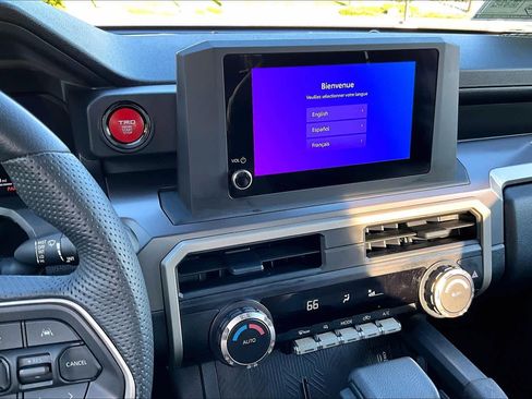 Used 2025 Toyota Tacoma TRD Sport image 6