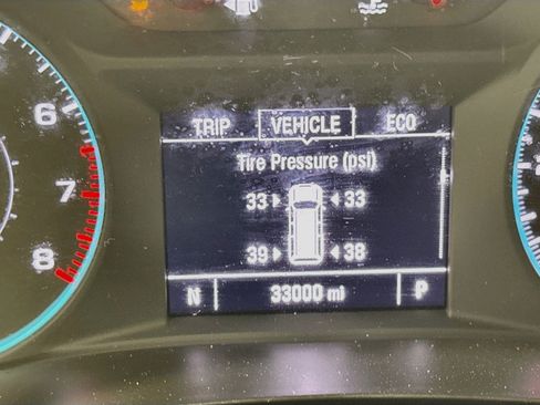 Used 2023 Chevrolet Traverse LS FWD image 14