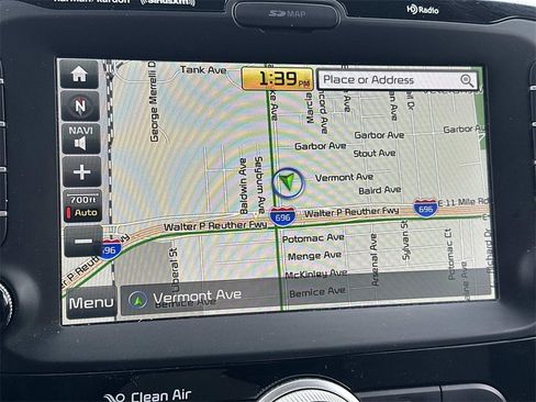 Used 2017 Kia Soul + image 28