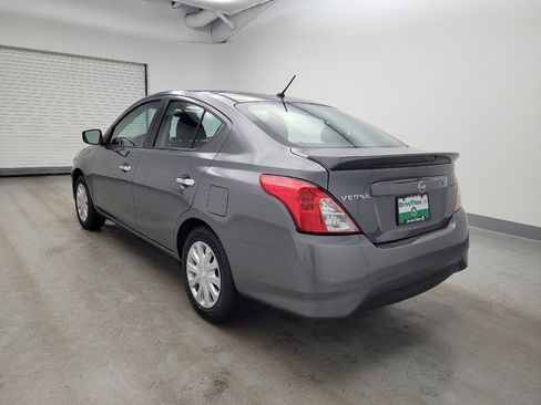 Used 2018 Nissan Versa SV image 5