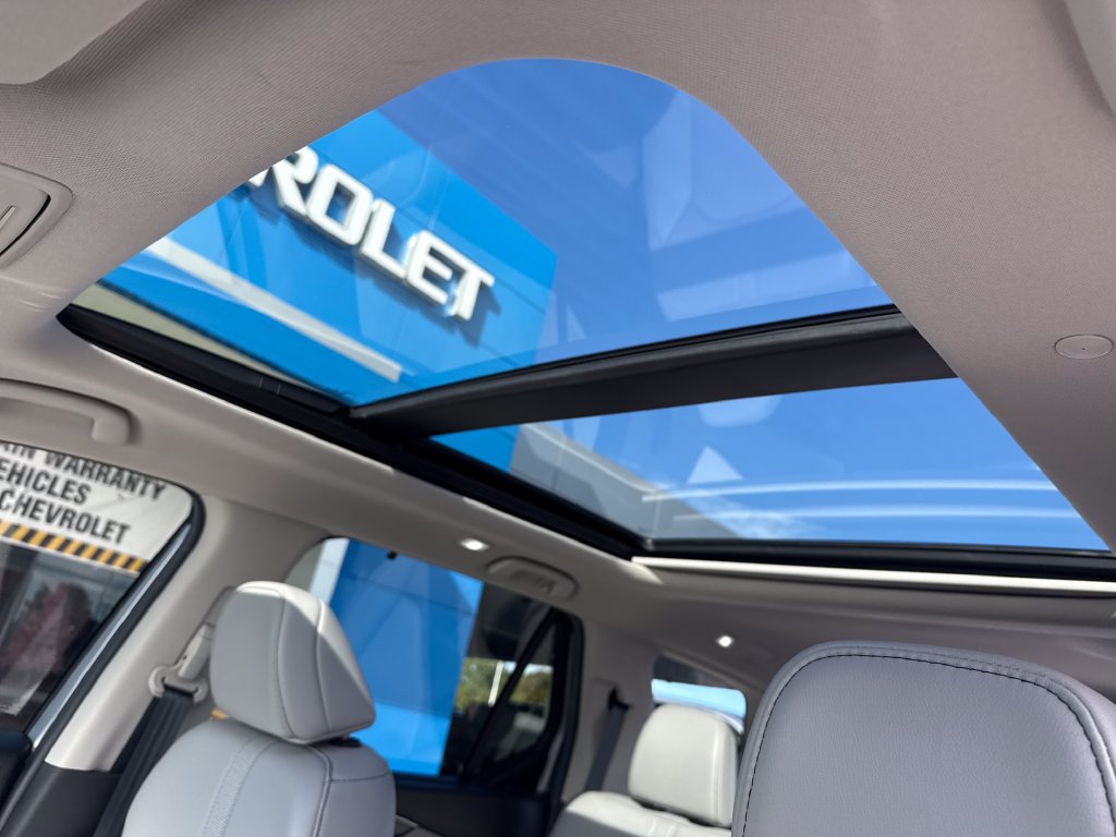 Used 2025 Honda Pilot Touring image 24