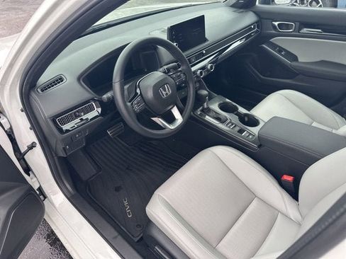 Used 2025 Honda Civic Sport image 19