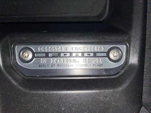 Used 2023 Ford Bronco Wildtrak image 14