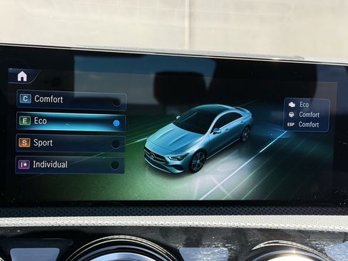 Used 2025 Mercedes-Benz CLA 250 4MATIC image 10