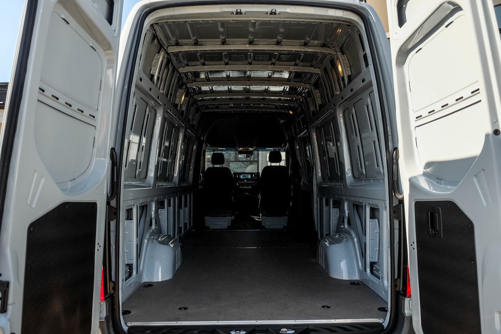 Used 2026 Mercedes-Benz Sprinter 2500 image 10