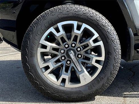 New 2025 GMC Hummer EV 3X image 12