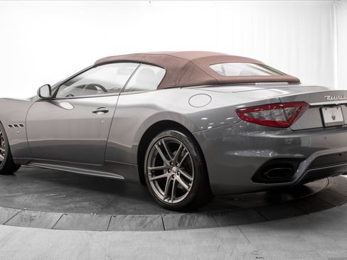 Used 2018 Maserati GranTurismo MC RWD image 13