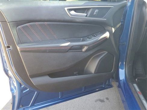Used 2020 Ford Edge ST-Line image 16