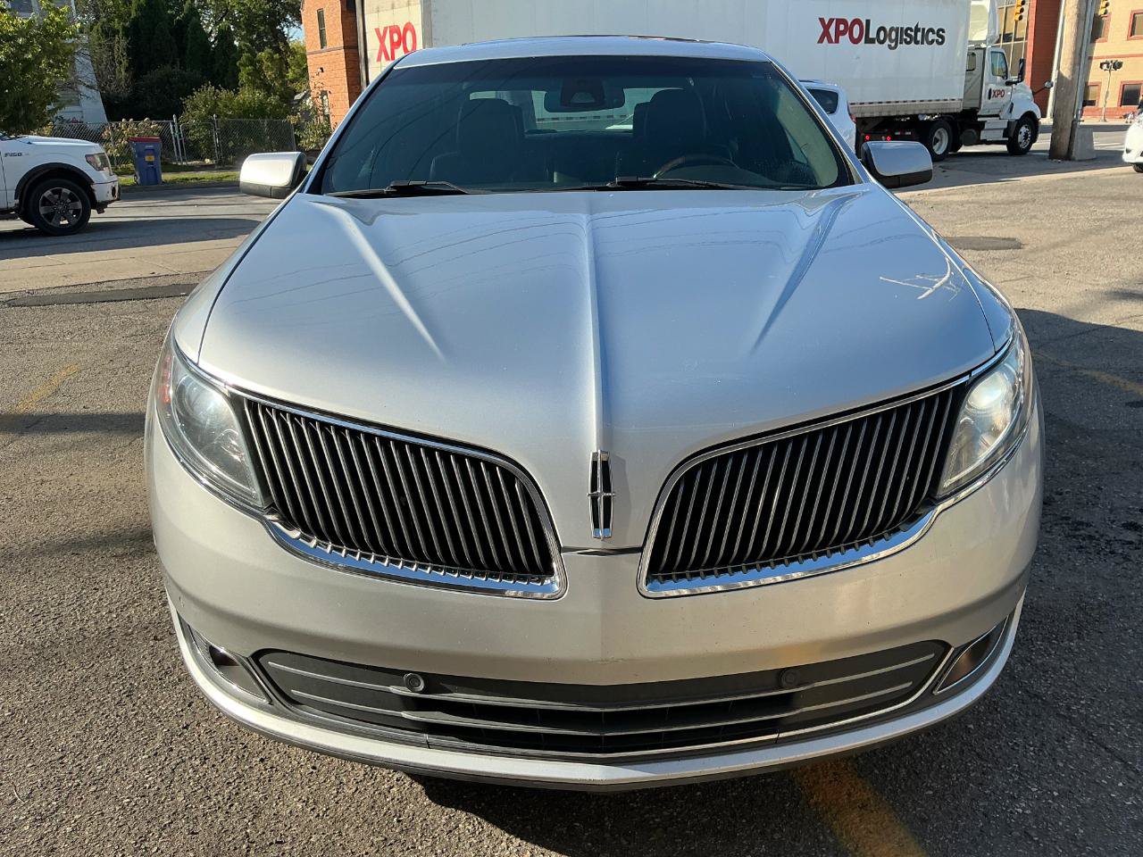 Used 2013 Lincoln MKS AWD image 9