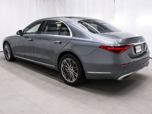 Used 2021 Mercedes-Benz S 580 4MATIC Sedan image 4