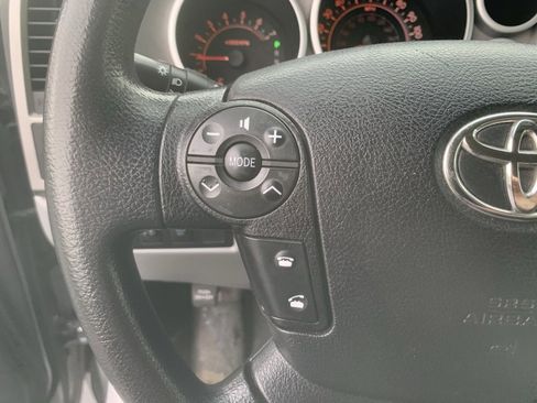 Used 2010 Toyota Tundra 4x4 Double Cab image 15