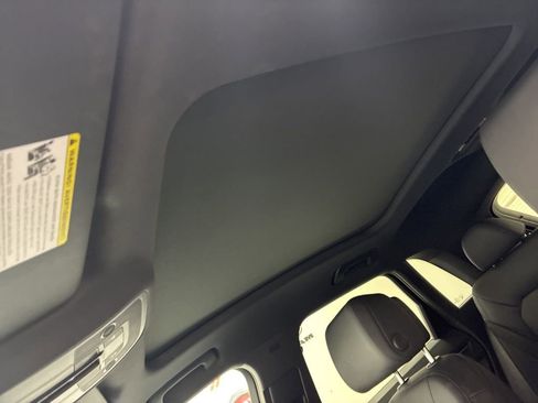 Used 2024 Audi Q3 2.0T Premium AWD/4WD image 16