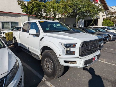 Used 2019 Ford F150 Raptor w/ Equipment Group 802A Luxury AWD/4WD image 4
