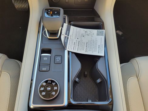 New 2025 Nissan Pathfinder SL image 28