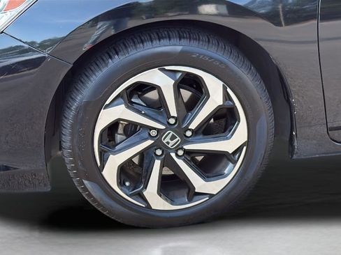 Used 2017 Honda Accord EX-L image 18