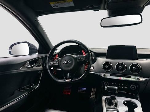 Used 2018 Kia Stinger GT1 image 25